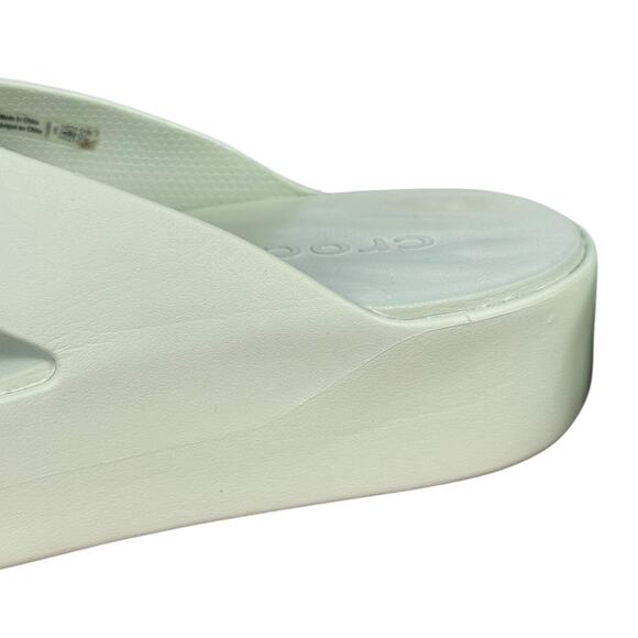 Crocs Getaway Platform Sandals Rubber Slip On Comfort Shoes Thongs Flip Flops 10 - Picture 4 of 16